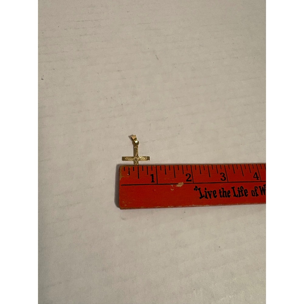 Milor Italy 14K Yellow Gold Diamond Cut Cross Pendant Charm 1.6g - Picture 6 of 7